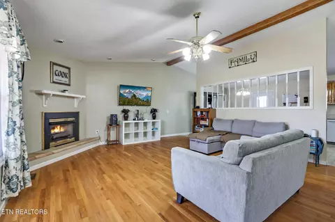 511 Keri Ln, Clarkrange, TN 38553 photo 6