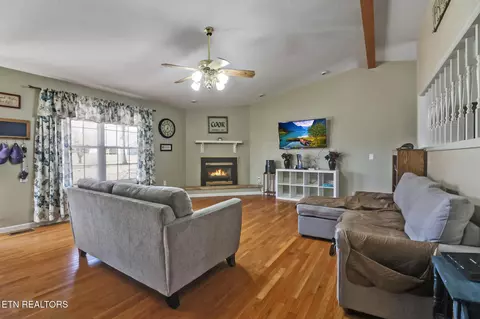 511 Keri Ln, Clarkrange, TN 38553 photo 7