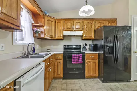 511 Keri Ln, Clarkrange, TN 38553 photo 10