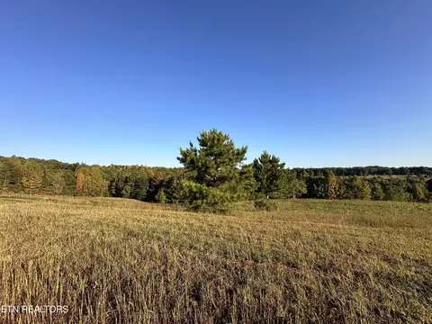 1248 Nichol Creek Dr, Jamestown, TN 38556