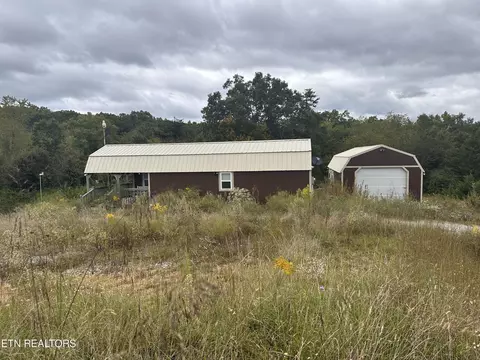 180 Holt Spur Dr, Jamestown, TN 38556