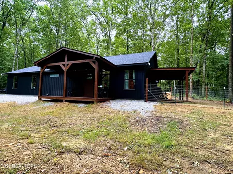 112 Shotgun Annie Rd, Jamestown, TN 38556