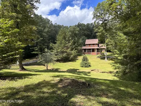 1205 Tom Price Rd, Jamestown, TN 38556