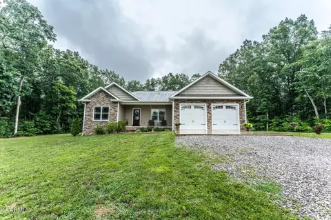 795 Clear Creek Pkwy, Clarkrange, TN 38553