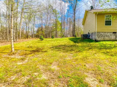1379 Pilgrim Dr, Grimsley, TN 38565 photo 22