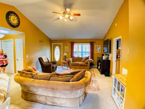 1379 Pilgrim Dr, Grimsley, TN 38565 photo 6