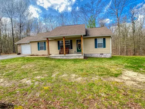 1379 Pilgrim Dr, Grimsley, TN 38565 photo 3