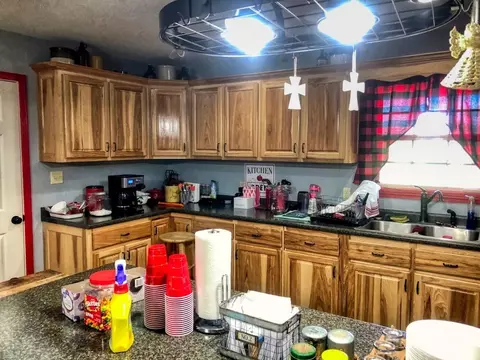 485 Jane Phillips Rd, Oneida, TN 37841 photo 11