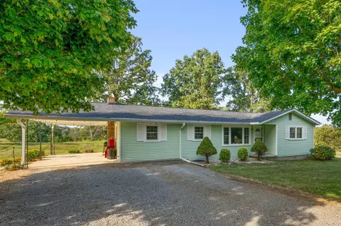 1235 Yellow Creek Rd, Dickson, TN 37055