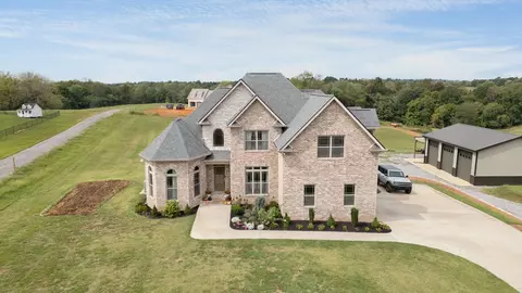 1870 Hickory Point Rd, Clarksville, TN 37043