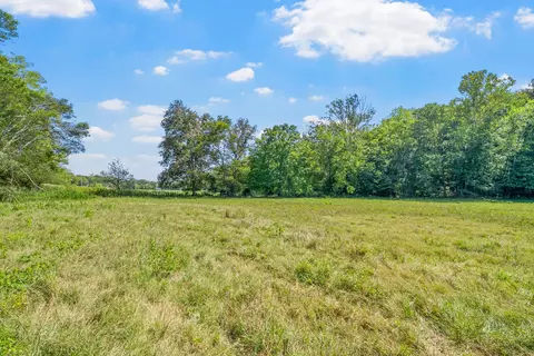 3 Indian Creek Rd, Cumberland Furnace, TN 37051