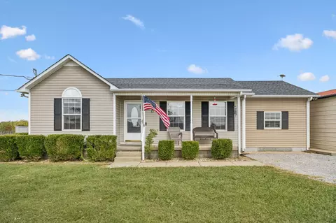 1547 Longview Rd, Unionville, TN 37180