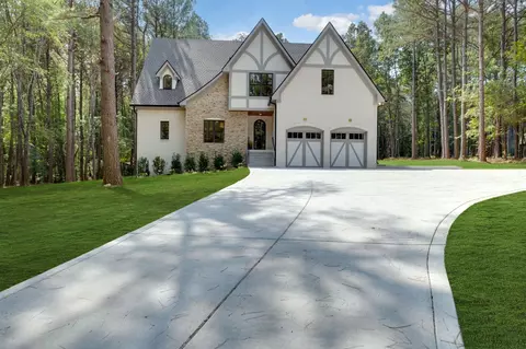 1064 Garton Rd, Burns, TN 37029