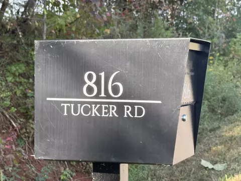816 Tucker Rd, Dickson, TN 37055 photo 3