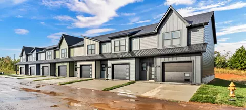 1402 Jonathan Wade Cir #1402, Clarksville, TN 37043