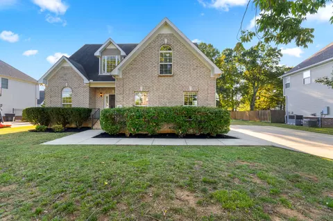 1725 Satterfield Ct, Murfreesboro, TN 37128