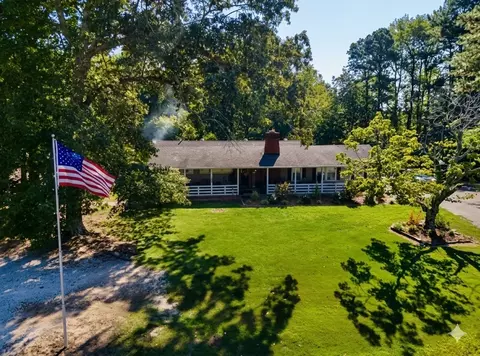 1870 N Market St, Paris, TN 38242