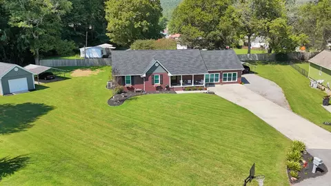 712 Kilgore St, Jasper, TN 37347