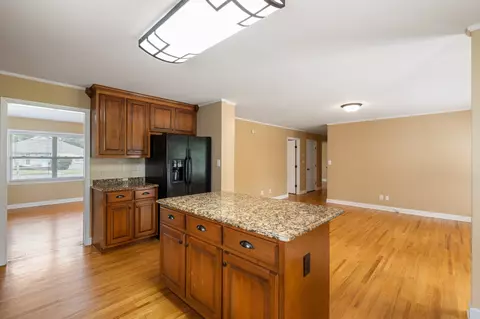439 E Madison St, Pulaski, TN 38478 photo 11