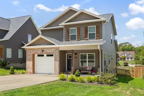 2013 Charles St NE, Cleveland, TN 37311