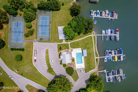 119 Pointe Summit Dr, Greenback, TN 37742 photo 3