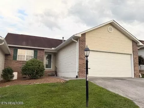 205 Executive Meadows Dr, Lenoir City, TN 37771