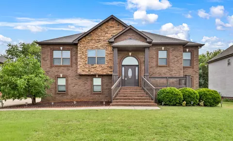 2207 Ellington Gait Dr, Clarksville, TN 37043