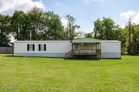 421 Delta Country Ln, Livingston, TN 38570