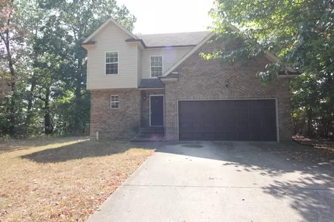 68 Seminole Trl, Clarksville, TN 37042