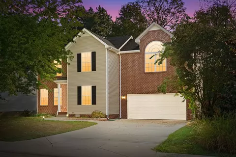 2765 Ann Dr, Clarksville, TN 37040