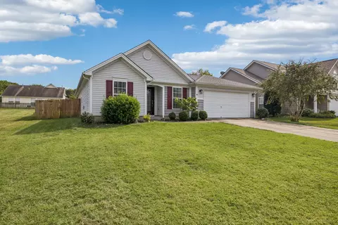 422 Creekside Ln, Spring Hill, TN 37174