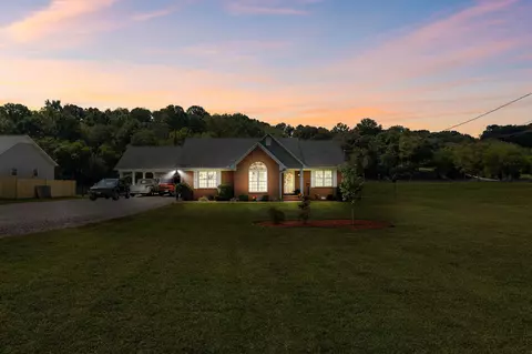 15431 Columbia Hwy, Lynnville, TN 38472