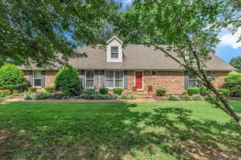 2507 Regency Park Dr, Murfreesboro, TN 37129 photo 3