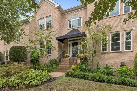 8173 Londonberry Rd, Nashville, TN 37221