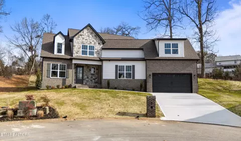 4542 Christine Lynnae St, Knoxville, TN 37938