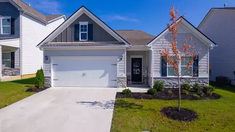 129 Gatwick Dr, Lebanon, TN 37087