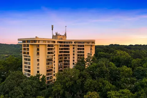 6666 Brookmont Ter #1007, Nashville, TN 37205