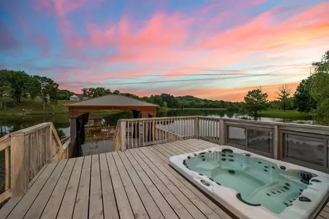 321 Lakeway Ter, Spring Hill, TN 37174