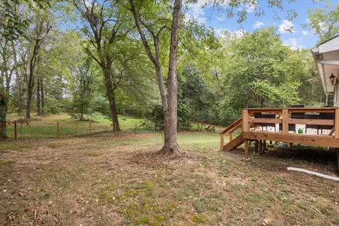 290 Rose Ave, Camden, TN 38320