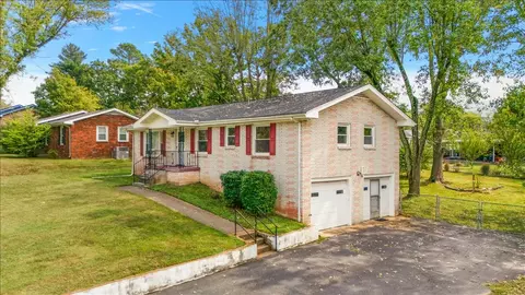 155 Hale Ave, Gallatin, TN 37066