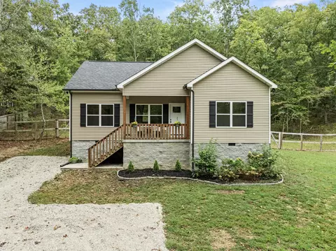 2480 N Hurricane Creek Rd, Mcewen, TN 37101