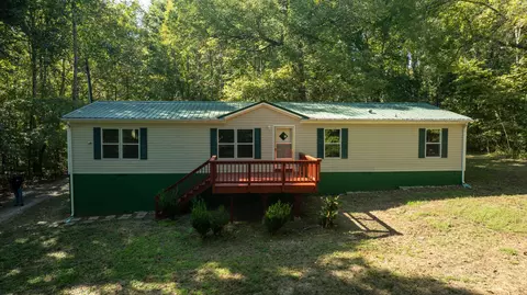 1065 Valley View Rd, Ashland City, TN 37015