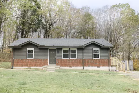 725 Kingsbury Rd, Clarksville, TN 37040