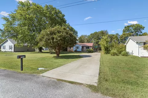 7121 Corner Dr, Murfreesboro, TN 37129 photo 4