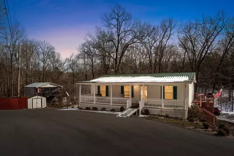 6966 Park Dr, Lyles, TN 37098
