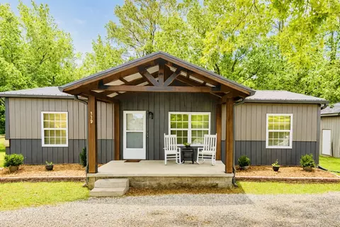 339 Flatwoods School Rd, Linden, TN 37096