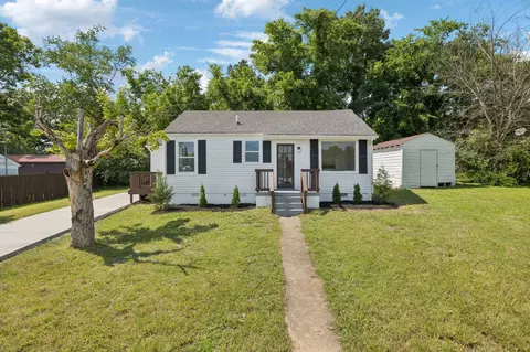 105 Batson St, Ashland City, TN 37015