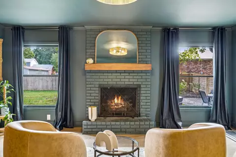 Living - 101 Williamsburg Pl, Franklin, TN 37064 photo 3 of 5
