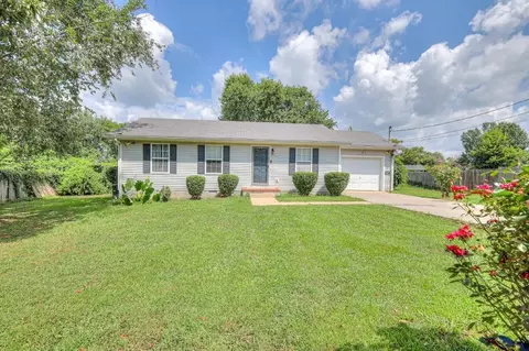 807 Shoma Dr, Shelbyville, TN 37160