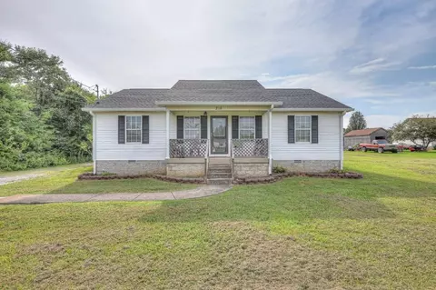 216 Deer Point Rd, Unionville, TN 37180